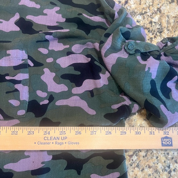 Torrid Size 4X Drop Shoulder Button-Front Top - Camo Print - Picture 5 of 8